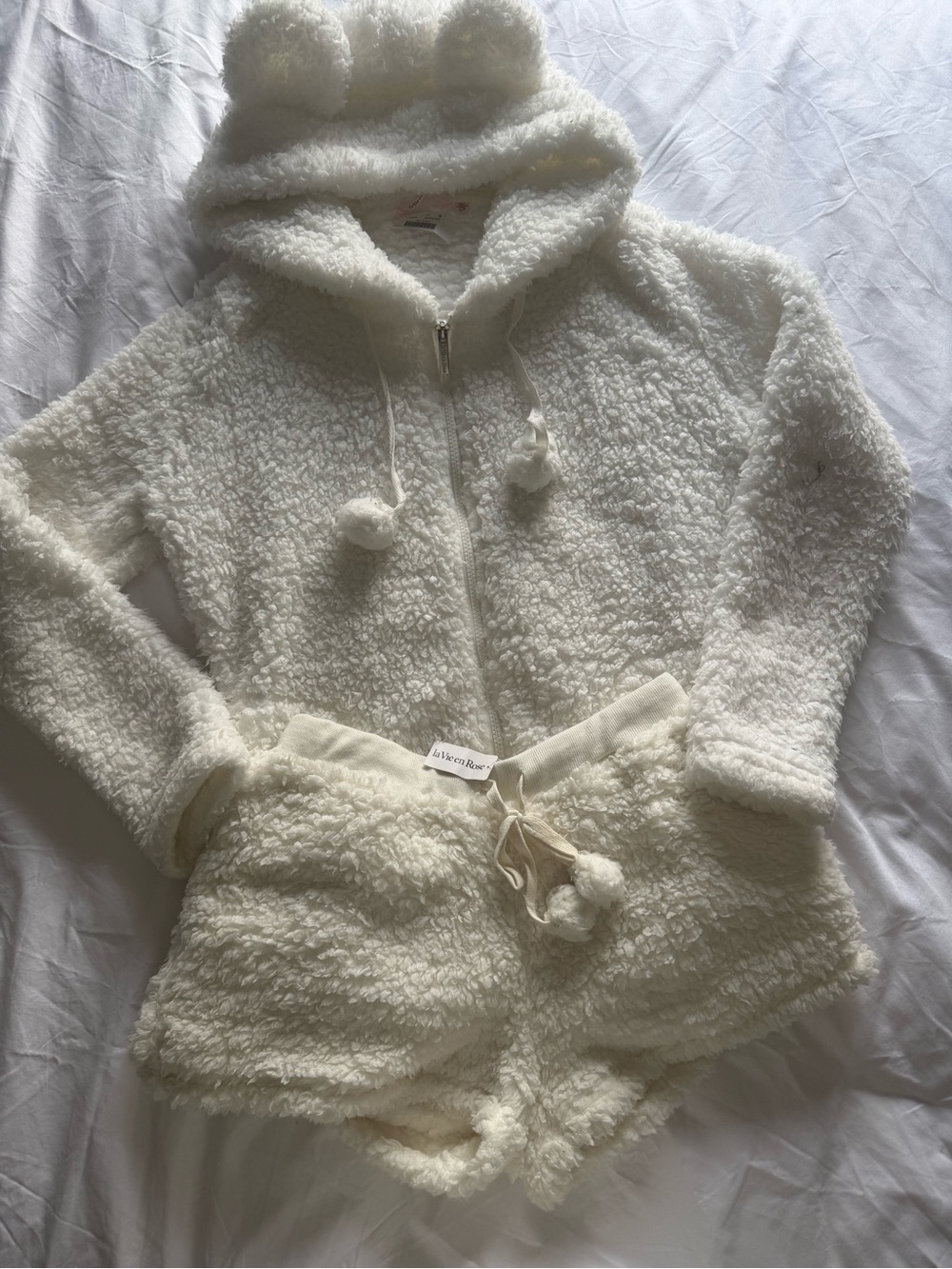 La Vie En Rose Cream Plush Sherpa Hoodie Shorts Set White Small Loungewear NEW